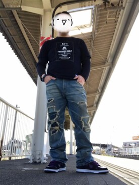 「NEIGHBORHOOD（ネイバーフッド）のアイテム（Tシャツ/カットソー、ブラック系）」を使った、wtapsおじさんさん（メンズ・171cm）の春コーディネート