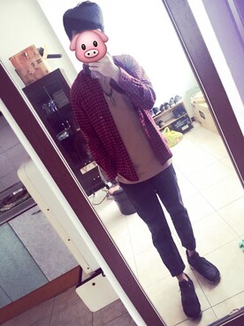 Kaws  Chenさんのコーディネート