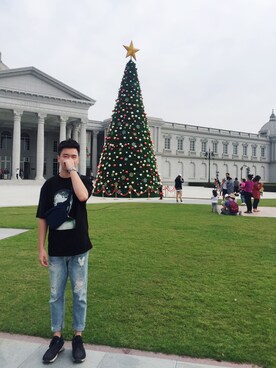 Kaws  Chenさんのコーディネート