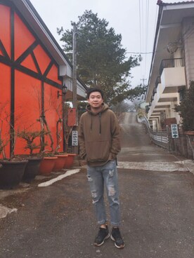 Kaws  Chenさんのコーディネート