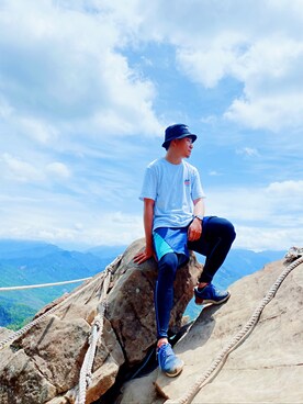 Kaws  Chenさんのコーディネート