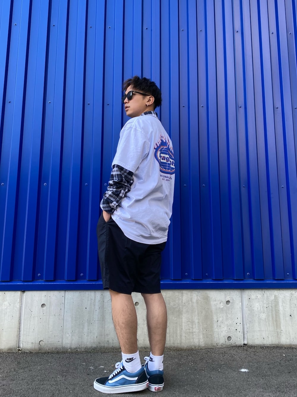 「休日スタイル、お洒落さんとつながりたい、はるコーデ、フォローミー、相互フォロー」｜「Ray-BanのRay-Ban RB4259F(JPフィット) RB4259F53601/71（サングラス、ブラック系）」を使った、しゅへさん（メンズ・165cm）の春コーディネートの1枚目の写真