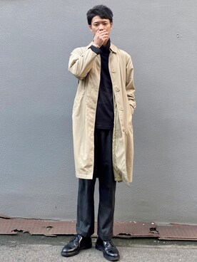 「ワイドスラックス」｜「アイテム（ステンカラーコート）」を使った、ビーンズ　おいちょさん（メンズ・180cm）の春コーディネート