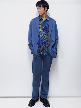 「URU（ウル）のアイテム（スラックス）」を使った、ビーンズ　おいちょさん（メンズ・180cm）の春コーディネート