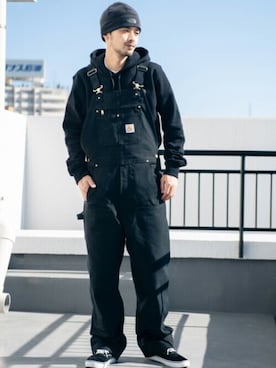 「Carhartt（カーハート）のアイテム（オールインワン・サロペット）」を使った、Beautiful Harmonyさん（メンズ・180cm）の冬コーディネート