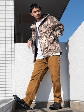 「carhartt」｜「アイテム（マウンテンパーカー）」を使った、Beautiful Harmonyさん（メンズ・180cm）の春コーディネート