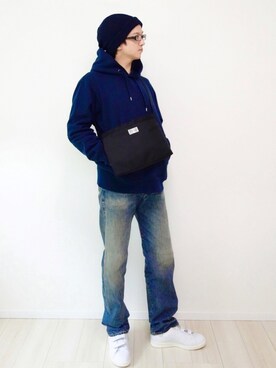 「JAM HOME MADE（ジャムホームメイド）のサコッシュ ショルダー バッグ（ショルダーバッグ、ブラック系）」を使った、ARMAさん（メンズ・177cm）の冬コーディネート