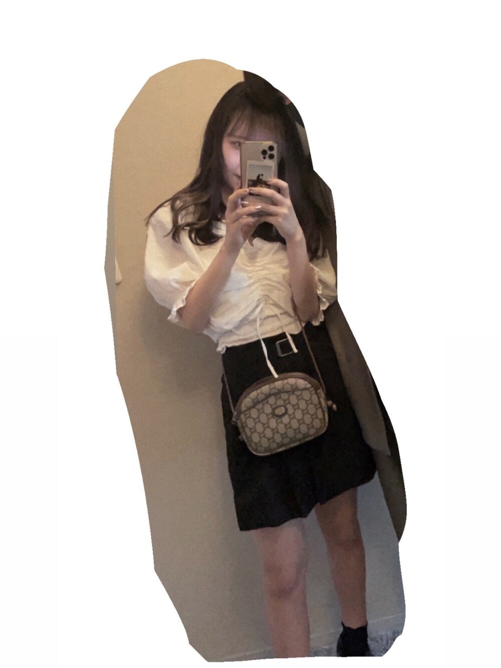 「韓国ファッション、ミニスカート、夏コーデ、プチプラ、ヴィンテージ、これが私をアゲる服、モノトーン、韓国ブランド、デート、ガーリー」｜「WEGOのWEGO/フロントシャーリングフリルブラウス（シャツ/ブラウス、ホワイト系）」を使った、mizukiさん（レディース・154cm）の春コーディネートの1枚目の写真