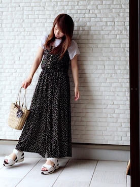 「NICE CLAUP（ナイスクラップ）のアイテム（サロペット/オーバーオール）」を使った、arielさん（レディース・154cm）の夏コーディネート