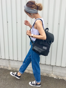 「アイテム（腕時計、ブラウン系）」を使った、Ikumi さん（レディース・167cm）の夏コーディネート