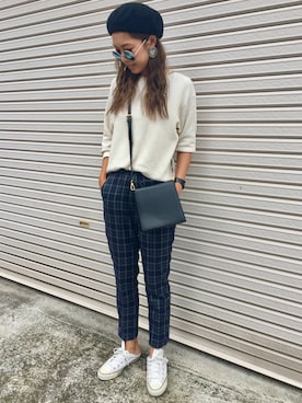 「ワッフルクルーネックＴ」｜「アイテム（パンツ）」を使った、Ikumi さん（レディース・167cm）の秋コーディネート