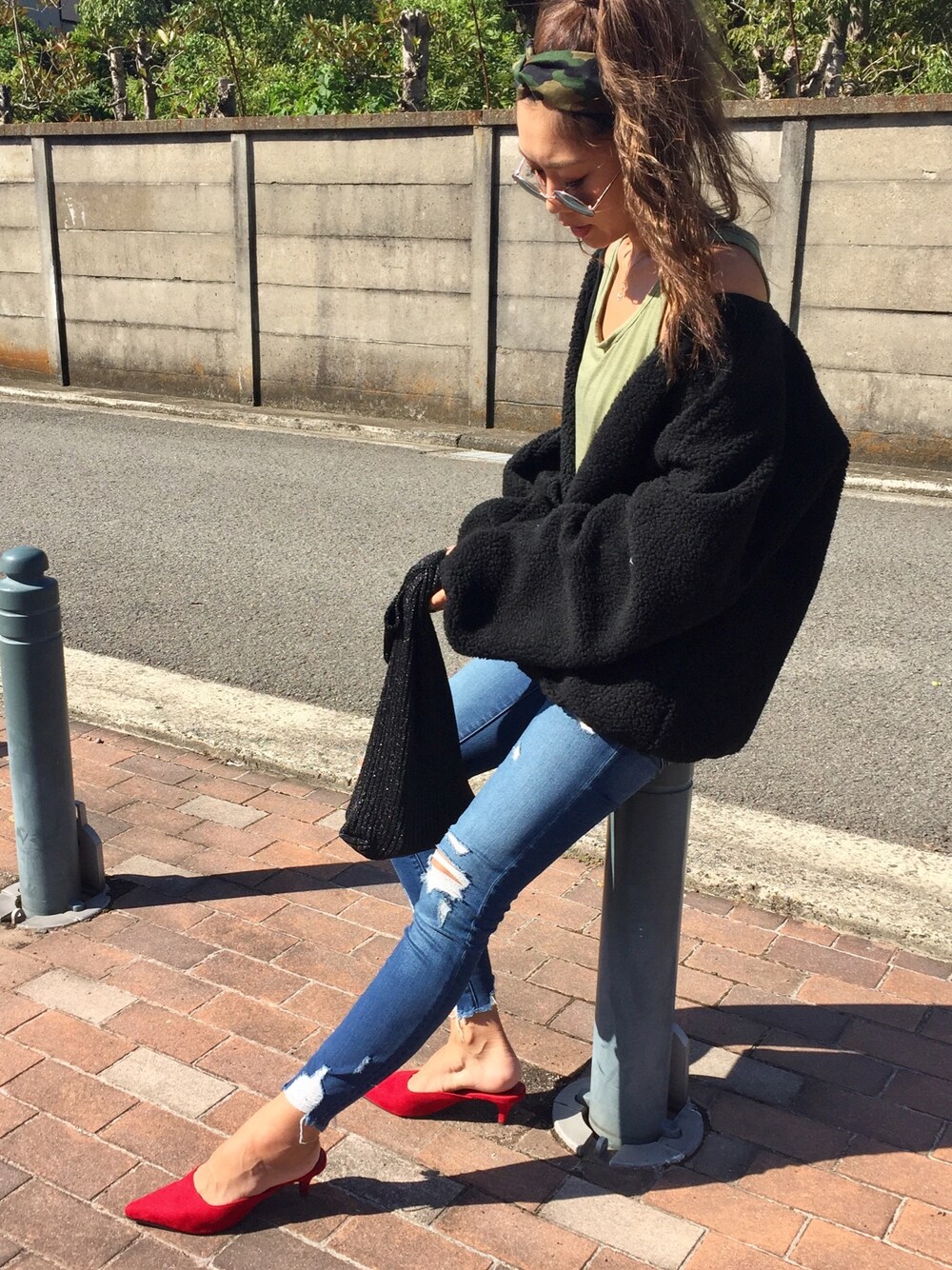 「ママコーデ、プチプラ、ブルゾン、オトナカジュアル、着回しコーデ、シンプル、パンプス、スキニーデニム、ZARA、秋コーデ」｜「SpRayの【リバ－シブル】ノ－カラ－ボアブルゾン（ブルゾン、ブラック系）」を使った、Ikumi さん（レディース・167cm）の秋コーディネートの1枚目の写真
