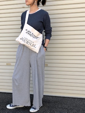 「ワッフル」｜「アイテム（スニーカー）」を使った、Ikumi さん（レディース・167cm）の冬コーディネート