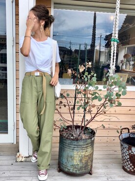 「RED CHOP WORKS（レッドチョップワークス）のアイテム（パンツ）」を使った、Ikumi さん（レディース・167cm）の夏コーディネート