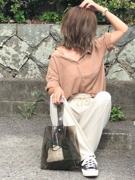 「オフショルブラウス」｜「アイテム（財布/小物）」を使った、Ikumi さん（レディース・167cm）の夏コーディネート