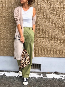 「RED CHOP WORKS（レッドチョップワークス）のアイテム（パンツ）」を使った、Ikumi さん（レディース・167cm）の秋コーディネート