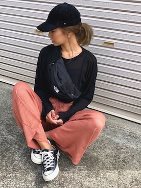 「THE NORTH FACE（ザノースフェイス）のアイテム（ボディバッグ/ウエストポーチ）」を使った、Ikumi さん（レディース・167cm）の秋コーディネート