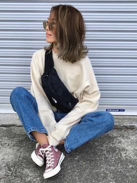 「アイテム（ボディバッグ/ウエストポーチ）」を使った、Ikumi さん（レディース・167cm）の秋コーディネート