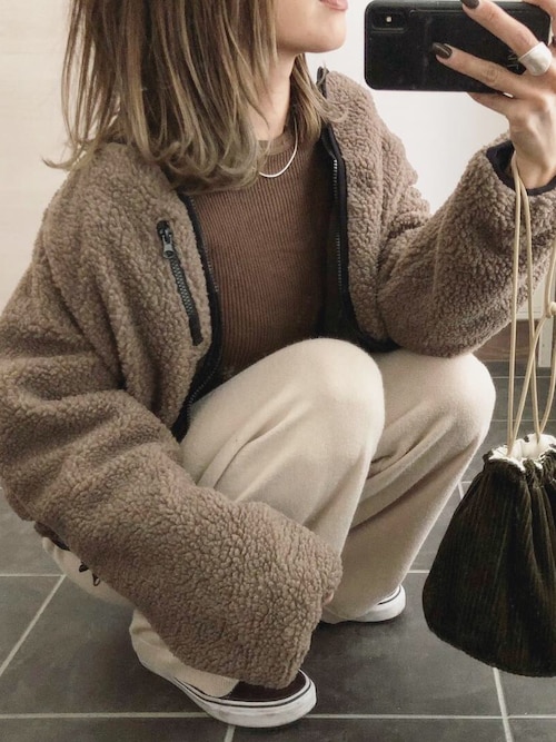 Ikumi さんの「ﾘﾊﾞｰｼﾌﾞﾙﾁｪｽﾄｼﾞｯﾌﾟﾎﾞｱﾌﾞﾙｿﾞﾝ（titivate）」を使ったコーディネート