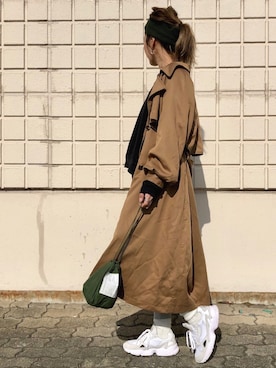 「アイテム（ポーチ）」を使った、Ikumi さん（レディース・167cm）の冬コーディネート