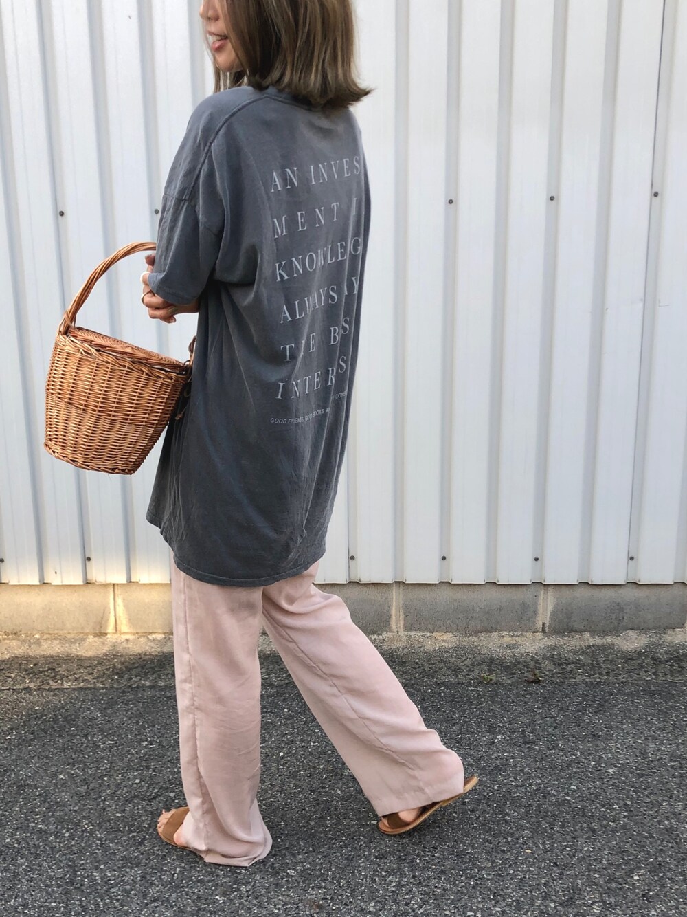 Ikumi さんの「バックプリントルーズTシャツ（TODAYFUL）」を使ったコーディネート