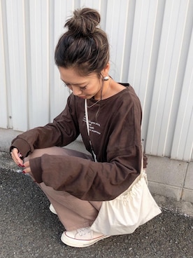 「OZOC（オゾック）のアイテム（トップス）」を使った、Ikumi さん（レディース・167cm）の秋コーディネート