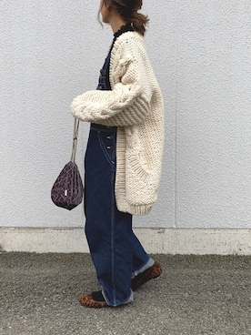 「オトナカジュアル」｜「アイテム（オールインワン・サロペット）」を使った、Ikumi さん（レディース・167cm）の冬コーディネート