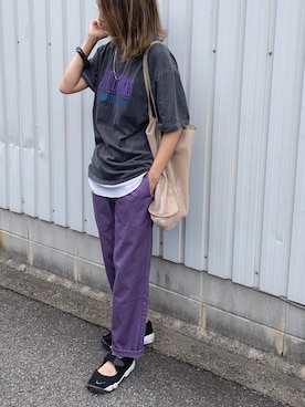 「メッシュバッグ」｜「アイテム（スニーカー）」を使った、Ikumi さん（レディース・167cm）の夏コーディネート