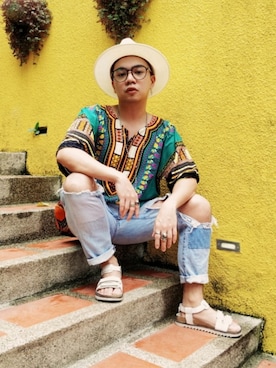 「Levi's（リーバイス）のアイテム（デニムパンツ、ブルー系）」を使った、Gelo Echonさん（メンズ・166cm）の春コーディネート