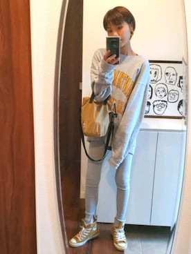 「オールグレー」｜「アイテム（バッグ）」を使った、Asakoさん（レディース・155cm）の秋コーディネート