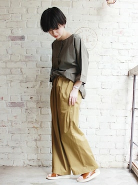 「JOURNAL STANDARD LUXE（ジャーナルスタンダード　ラックス）のアイテム（パンツ）」を使った、A.Kさん（レディース・161cm）の春コーディネート