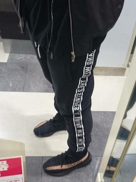 「A BATHING APE（アベイシングエイプ）のアイテム（MA-1）」を使った、yasuさん（メンズ・178cm）の秋コーディネート