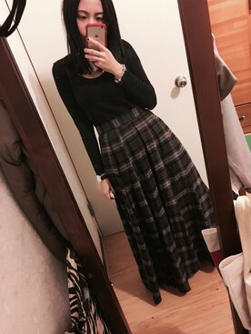 「skirt」｜「アイテム（腕時計）」を使った、謝蕙羽さん（レディース・157cm）の冬コーディネート