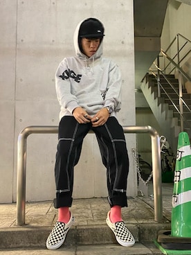 「エクストララージ」｜「アイテム（スリッポン）」を使った、城　京平さん（メンズ・173cm）の秋コーディネート