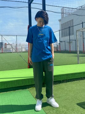 「エクストララージ」｜「アイテム（スウェットパンツ）」を使った、城　京平さん（メンズ・173cm）の春コーディネート