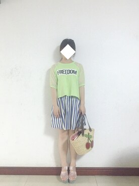 「THE EMPORIUM（ジエンポリアム）のアイテム（スカート）」を使った、Etoileさん（レディース・155cm）の夏コーディネート