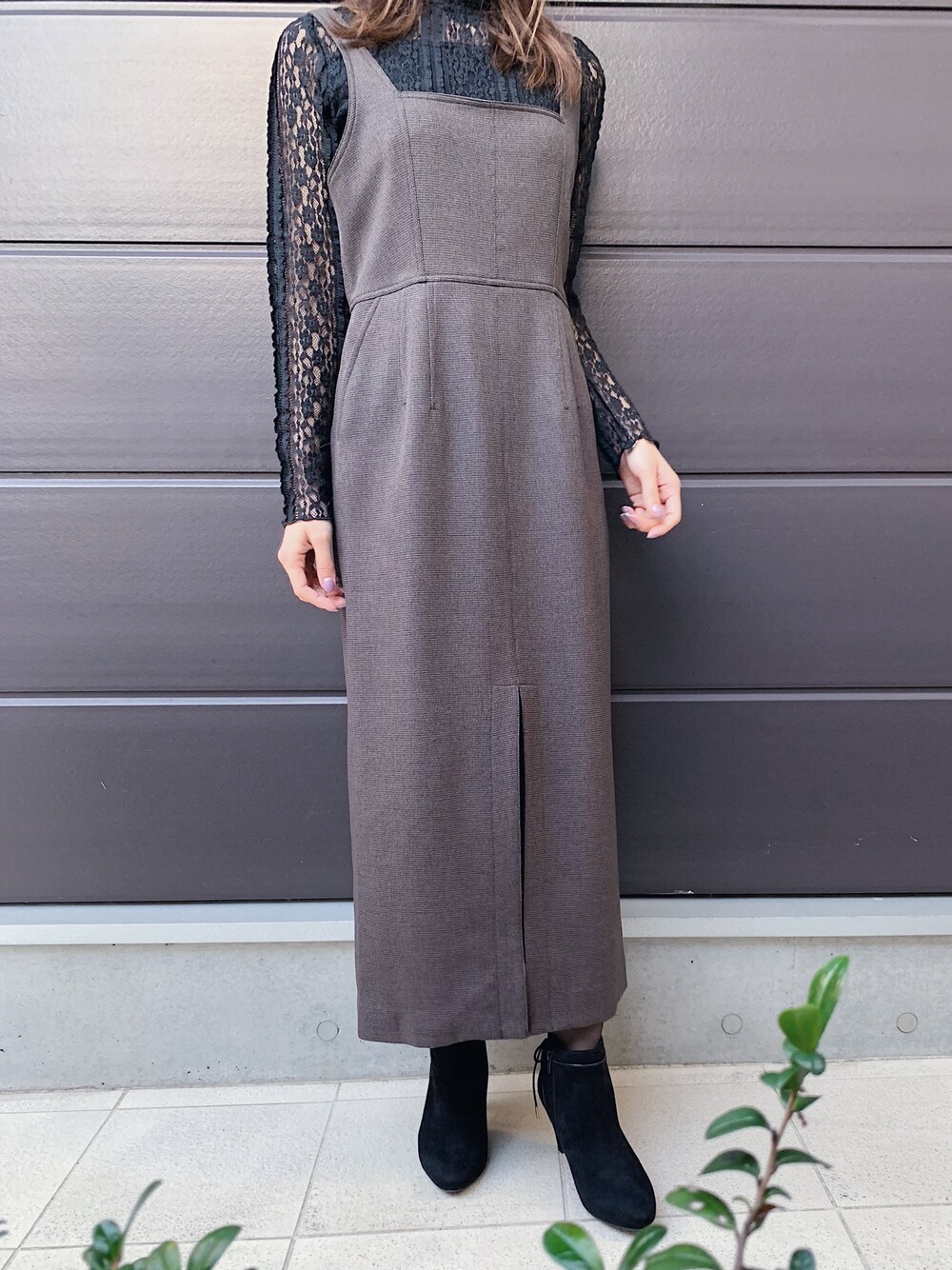 「オトナカジュアル、ワンピース、レーストップス、大人コーデ」｜「Spick & Spanのメランジ ツイードジャンスカ◆（ジャンパースカート、ブラウン系）」を使った、cafemochaさん（レディース・156cm）の冬コーディネートの1枚目の写真