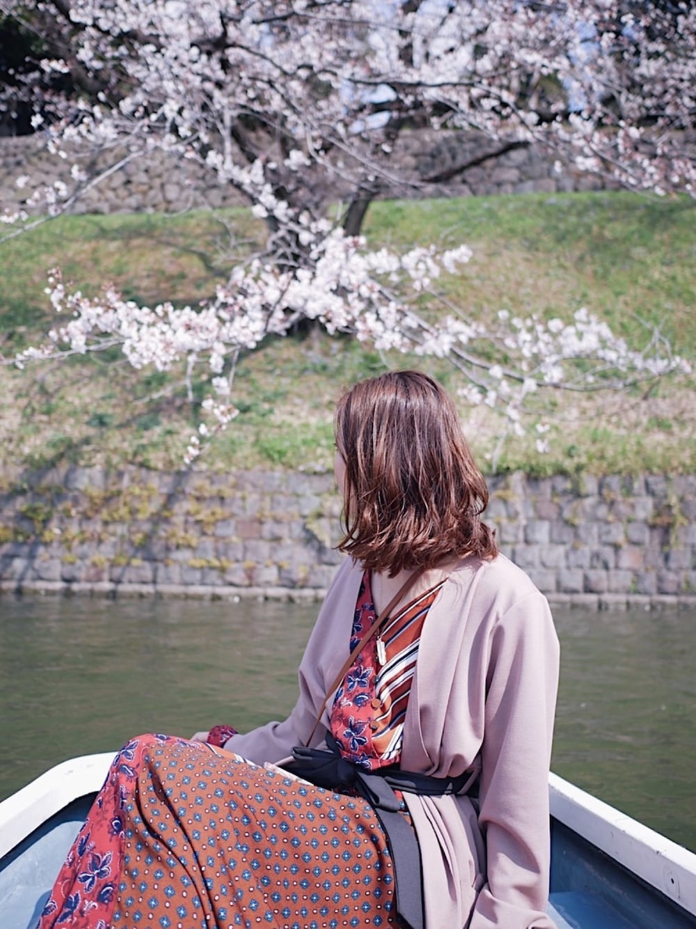 「春、花見、ワンピース、柄ワンピース、ボート、桜」｜「FREE'S MARTの◇＜5-knot監修＞ミックス・パターン・ワンピース（ワンピース、ブラウン系）」を使った、cafemochaさん（レディース・156cm）の春コーディネートの1枚目の写真