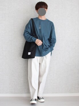 「kutir（クティール）のアソートプリントロンT（Tシャツ/カットソー）」を使った、Laitoさん（メンズ・170cm）の秋コーディネート