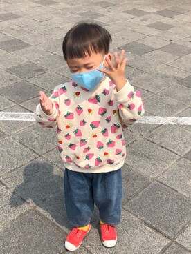 「Cienta（シエンタ）のアイテム（その他シューズ）」を使った、多多さん（キッズ・90cm）の春コーディネート
