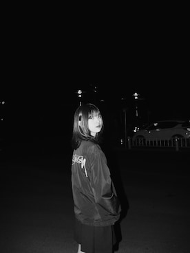 「STUSSY（ステューシー）のアイテム（スタジャン）」を使った、香吉士仔さん（レディース・162cm）の秋コーディネート