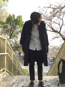 「花柄シャツ」｜「アイテム（その他アウター）」を使った、とっちさん（メンズ・170cm）の春コーディネート