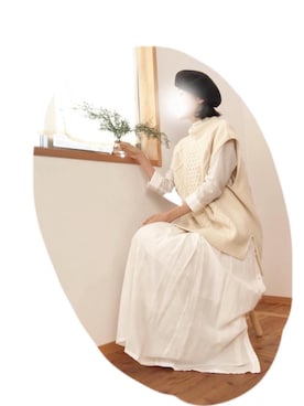 「SINME（シンメ）のアイテム」を使った、RYOKO  Yuhasaさん（レディース・172cm）の冬コーディネート