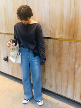 「BEAUTY&YOUTH UNITED ARROWS（ビューティーアンドユースユナイテッドアローズ）のアイテム（Tシャツ/カットソー、グレー系）」を使った、sarinaさん（レディース・159cm）の秋コーディネート