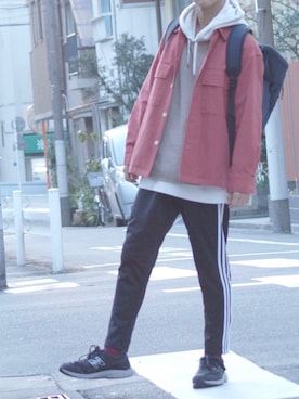ニット セーターを使った スポーツコーデ のメンズ人気ファッションコーディネート Wear