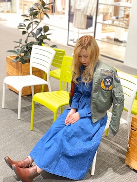 「シャツワンピ」｜「アイテム（MA-1）」を使った、sᴜᴍɪᴋᴀさん（レディース・161cm）の冬コーディネート