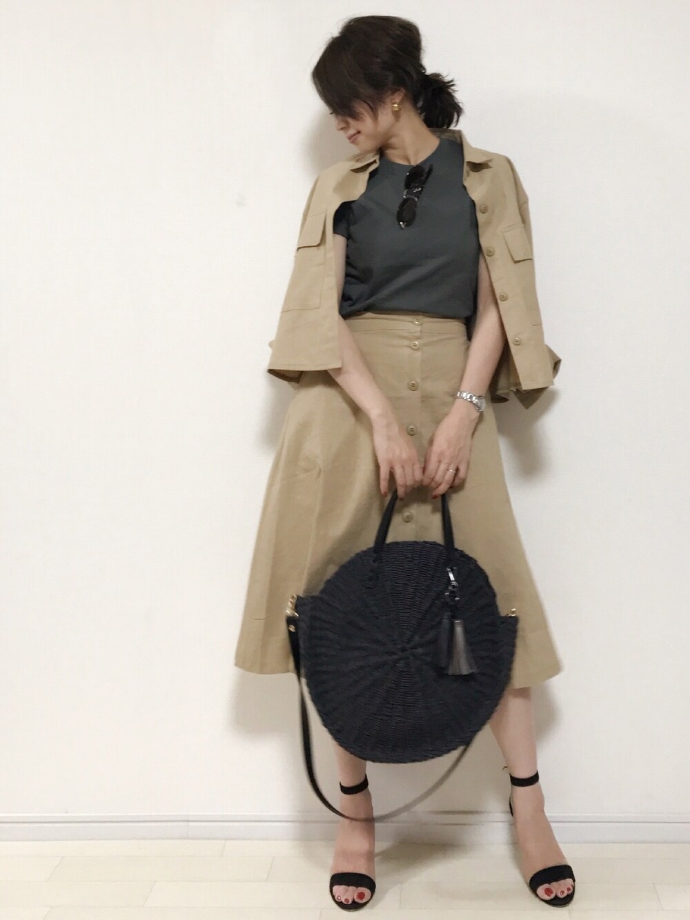 「大人カジュアル、きれいめカジュアル、セットアップ、ママコーデ、ootd、大人コーデ」｜「ZARAのアイテム（かごバッグ、ブラック系）」を使った、yuさん（レディース・153cm）の春コーディネートの1枚目の写真