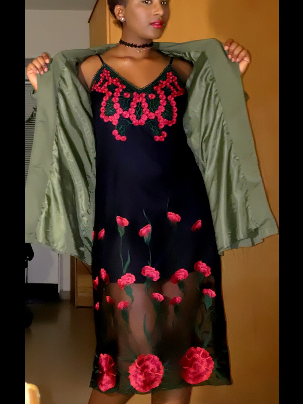 「FOREVER 21のアイテム（ワンピース、レッド系）」を使った、Kree Lashea'さん（レディース・163cm）の秋コーディネートの1枚目の写真
