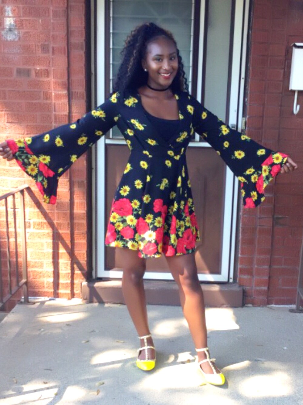 「FOREVER 21のアイテム（ワンピース、ブラック系）」を使った、Kree Lashea'さん（レディース・163cm）の秋コーディネートの1枚目の写真