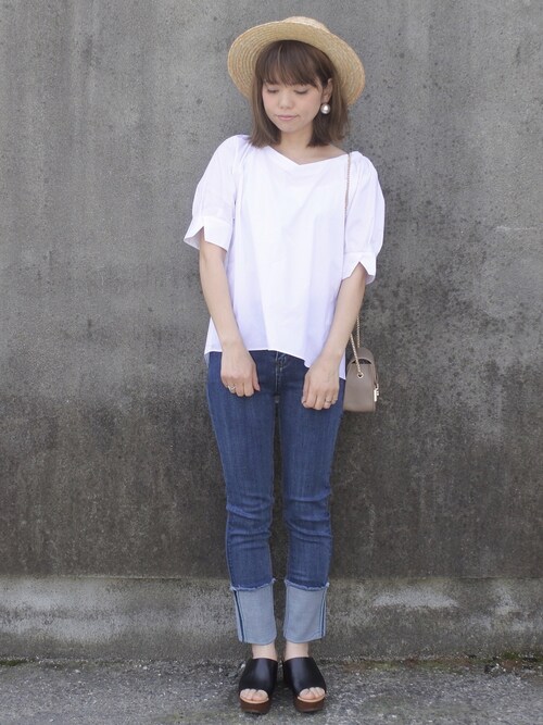 maamin♡ is wearing SENSE OF PLACE by URBAN RESEARCH "2wayオフショルブラウス(半袖)"